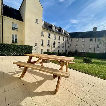 Le Cloitre By Melrose Apartamento Bayeux Exterior foto
